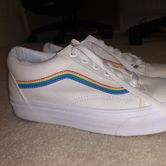 vans old skool rainbow pride